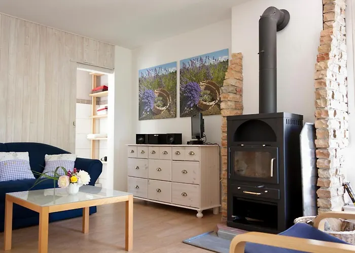 別荘 Mit Wintergarten *